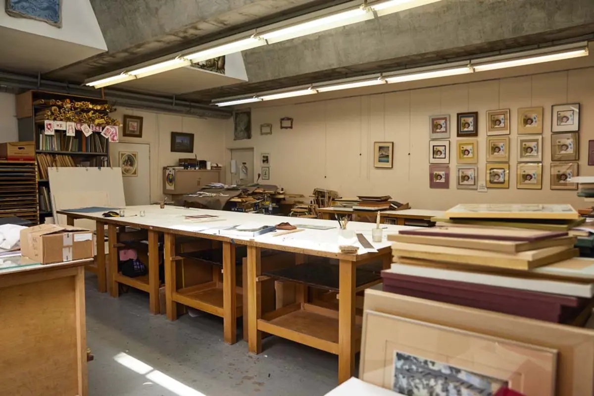 Vue d'enmble d'un atelier d'encadrement