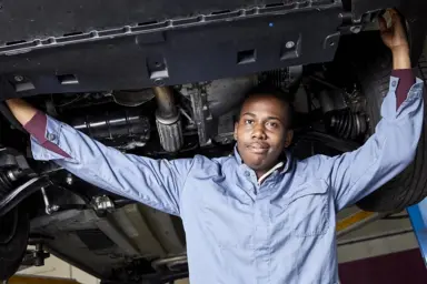 &Eacute;l&egrave;ve en CAP maintenance des v&eacute;hicules automobiles